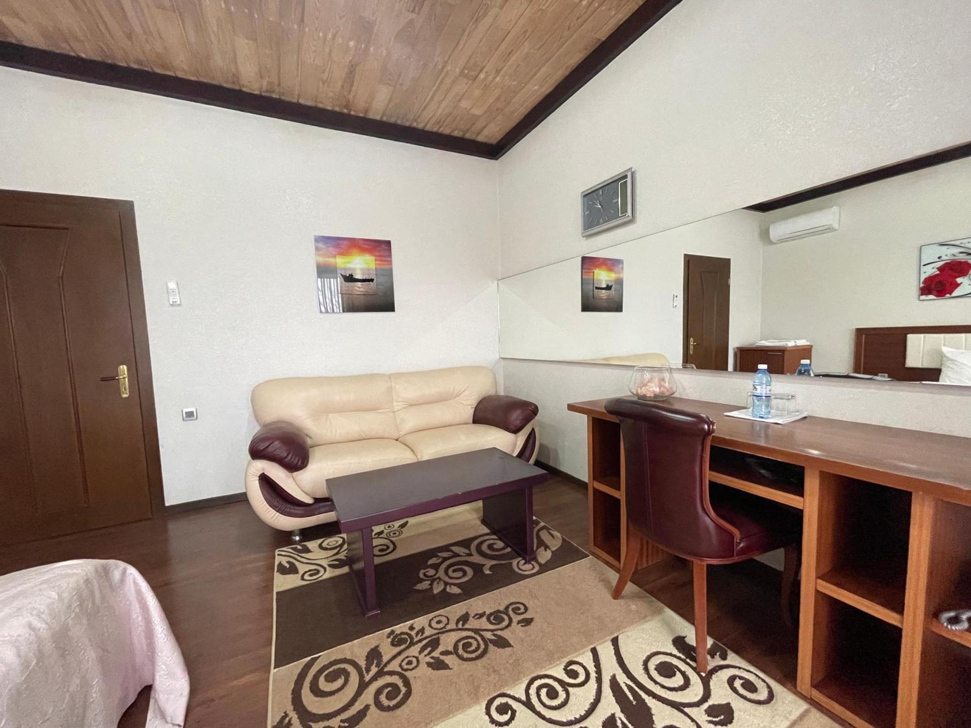 Ladera Resort Qusar Room photo